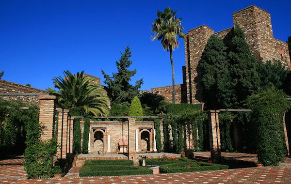 Het Moorse fort/ vesting Alcazaba in Malaga